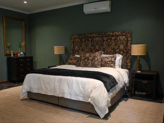 Waterwoods Equestrian Venue and Cottages - 247411