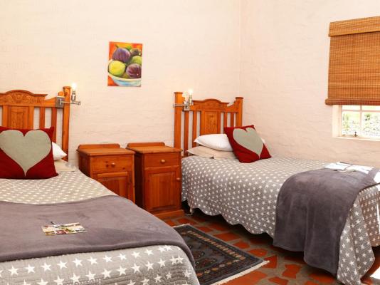 Skeiding Guest Farm - 247784