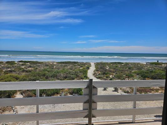 West Coast Beachfront - 247900