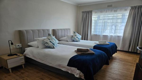 West Coast Beachfront - 247913