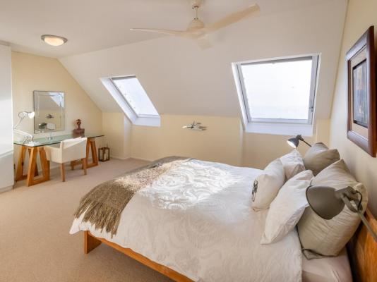 Dolphin Beach Penthouse - 247938