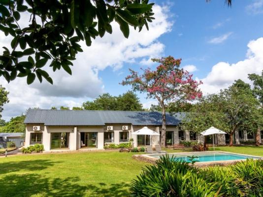 Hamiltons Lodge & Restaurant - 248024