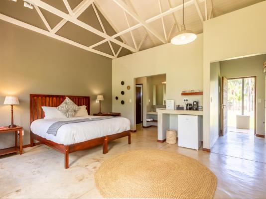 Hamiltons Lodge & Restaurant - 248047