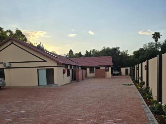 La - Majestic Guest Lodge - 248143