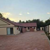 La - Majestic Guest Lodge - 248143