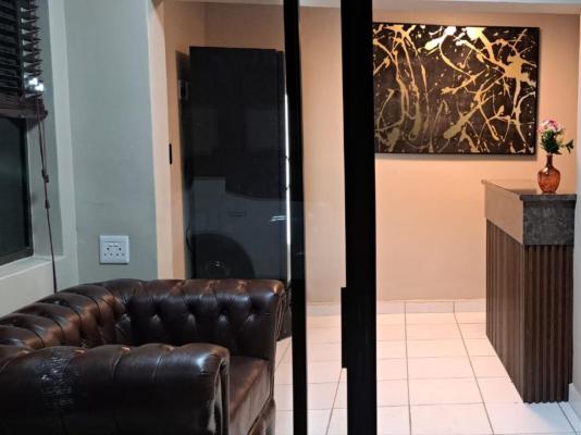 La - Majestic Guest Lodge - 248149