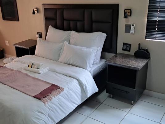 La - Majestic Guest Lodge - 248155