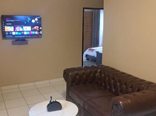 La - Majestic Guest Lodge - 248170