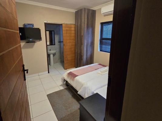 La - Majestic Guest Lodge - 248172