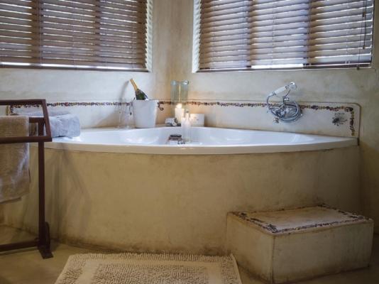 Iwamanzi Game Lodge - 248300