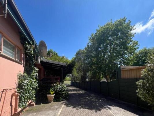 Die Hoek Guesthouse - 248478