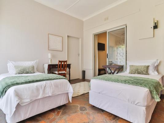 Die Hoek Guesthouse - 248488