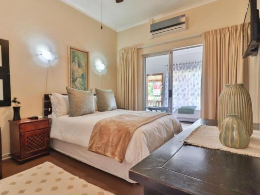 Die Hoek Guesthouse - 248494