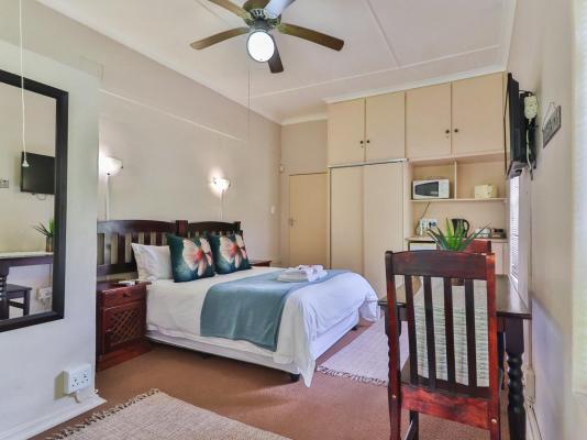 Die Hoek Guesthouse - 248505