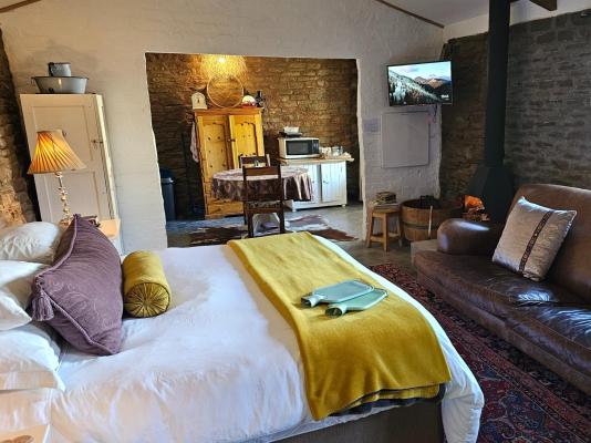 Room image 3