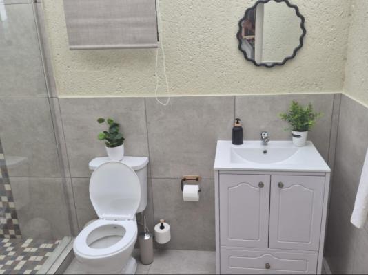 Zabini Lodge Rooms With Private Pools - 248842