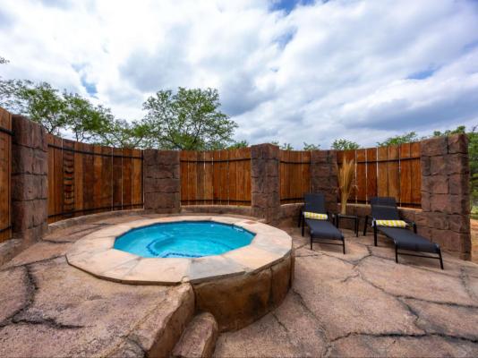 Zabini Lodge Rooms With Private Pools - 248844