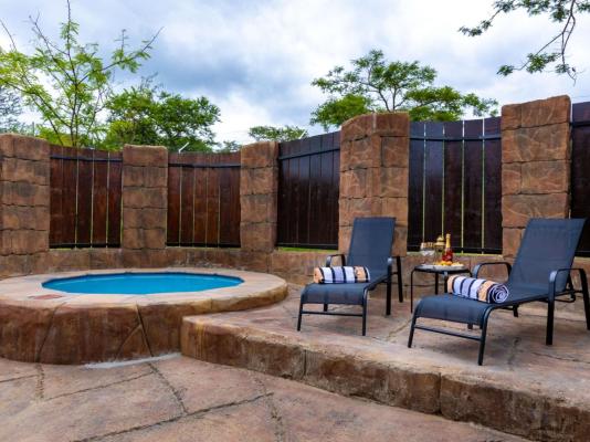 Zabini Lodge Rooms With Private Pools - 248850