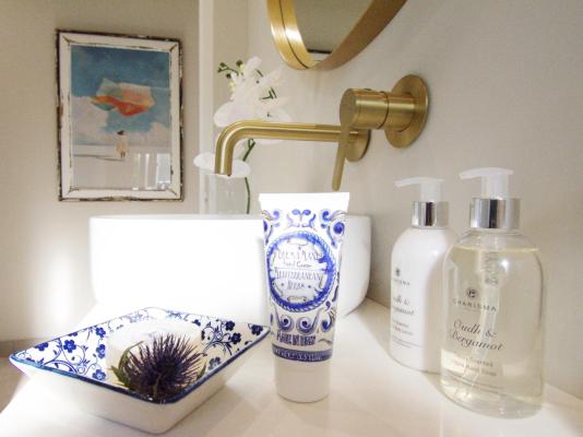 Waves & Whales - 248915