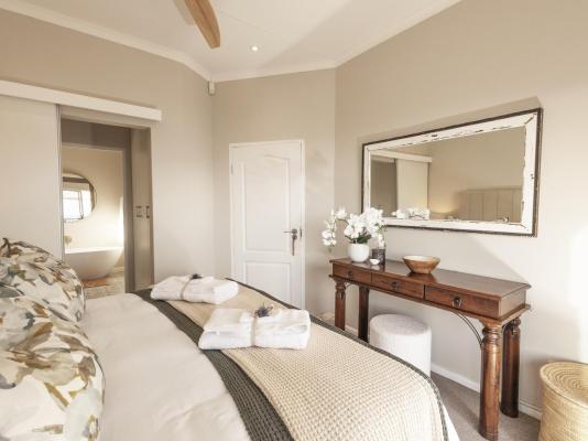 Waves & Whales - 248922