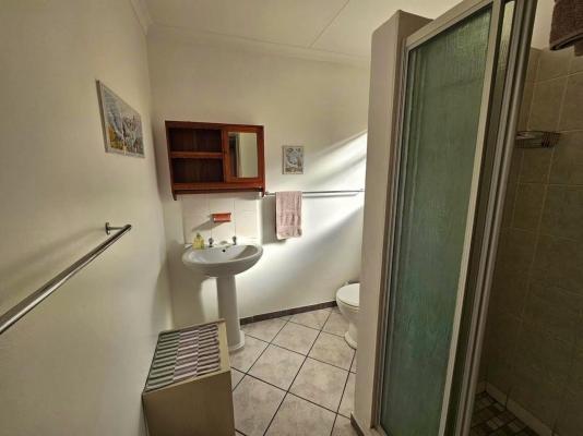 Room image 5