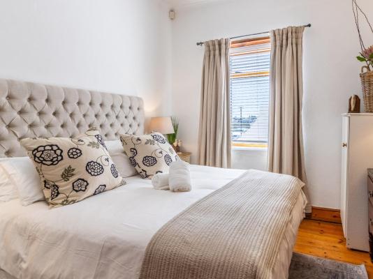 59 Marine Hermanus - 249021