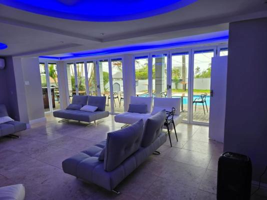 The Sea Breeze Guest House - 249074