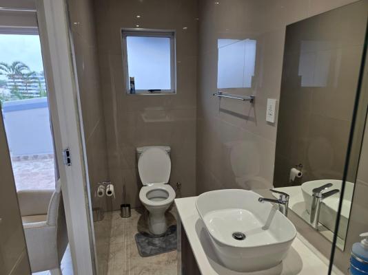 The Sea Breeze Guest House - 249087