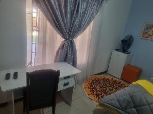 Baseni Air Guest House - 249115