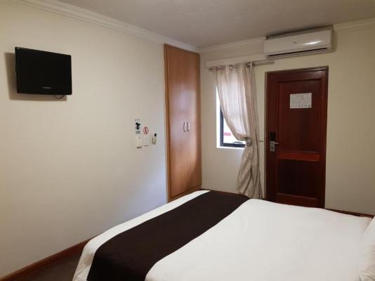 Europrime Hotels Airport - 249222