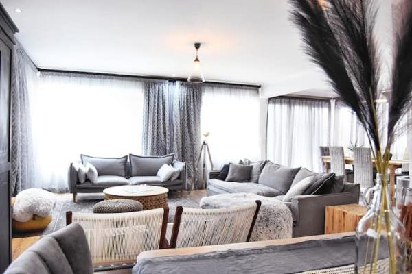 4on Pebbles Holiday Home - 249653