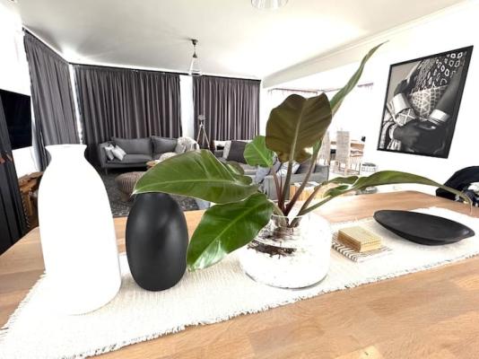 4on Pebbles Holiday Home - 249654