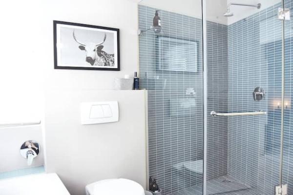 4on Pebbles Holiday Home - 249655