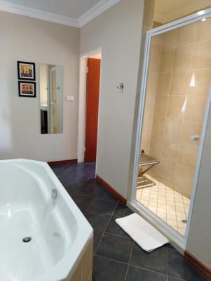 Executive Luxury Room 207