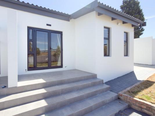 Catalyst Guesthouse - 249980