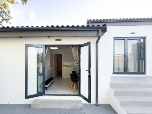 Catalyst Guesthouse - 249989