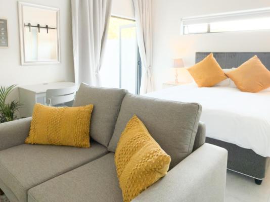 Catalyst Guesthouse - 249999