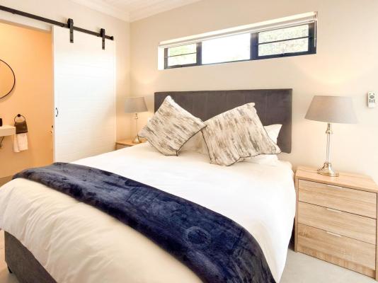 Catalyst Guesthouse - 250006