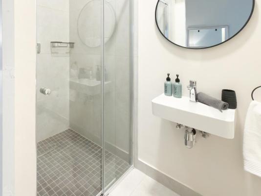 Catalyst Guesthouse - 250019