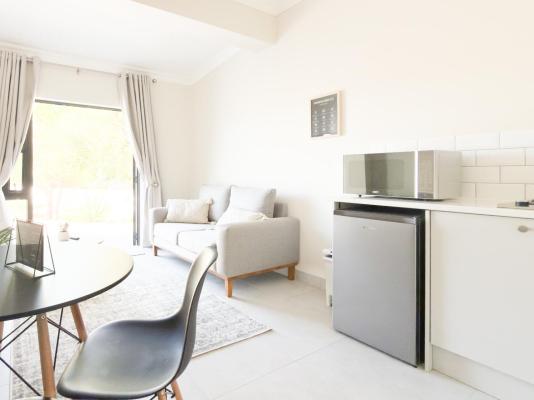 Catalyst Guesthouse - 250020