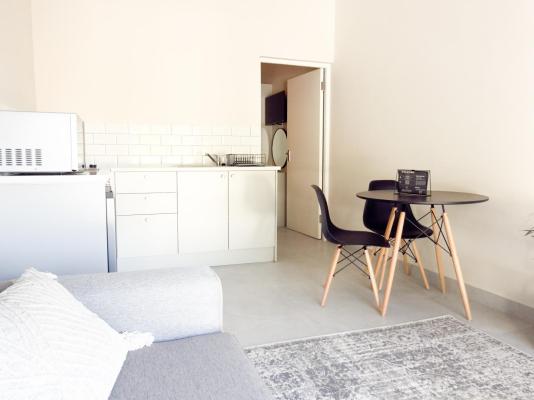 Catalyst Guesthouse - 250022