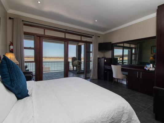 Isla Riverside Lodge - 250051