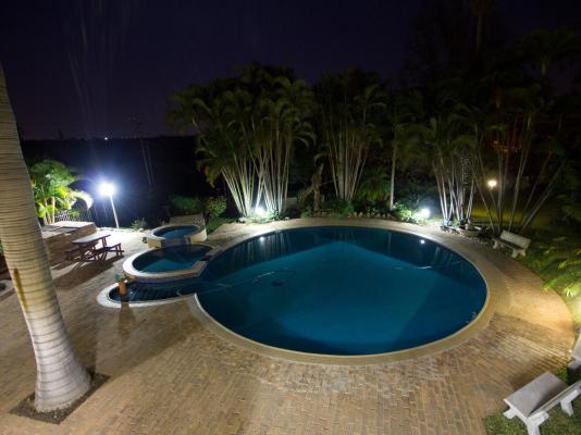 Loerie Lodge Guest House - 250189