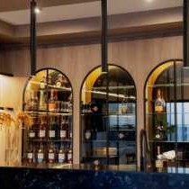 Glancing Left (Pty) Ltd t/a Q's Boutique Stay - 250284