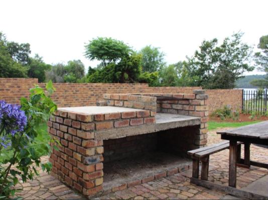 Ericka's Luxurious Guesthouse - 250498