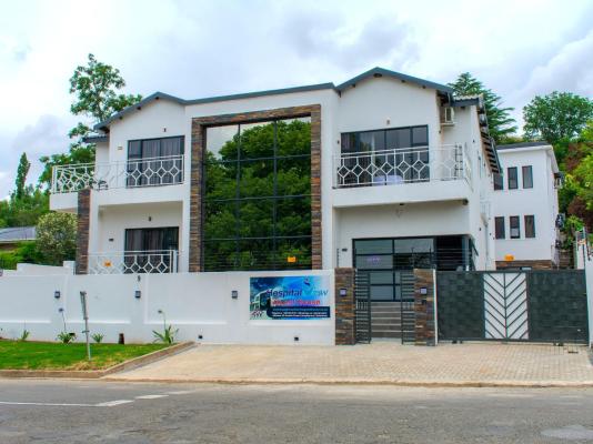 Hospital View Guesthouse - 250550