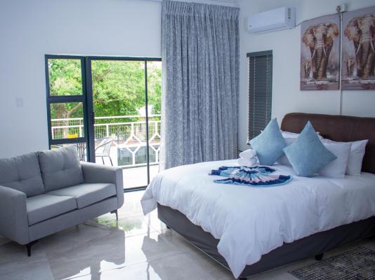 Hospital View Guesthouse - 250573