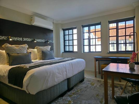 Promenade Place Nelspruit - 250598