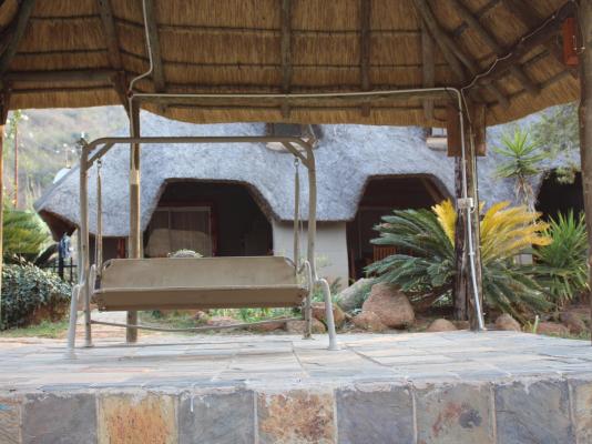 Emahlathini Guest Farm - 250684