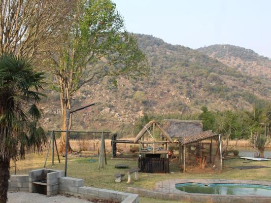 Emahlathini Guest Farm - 250690